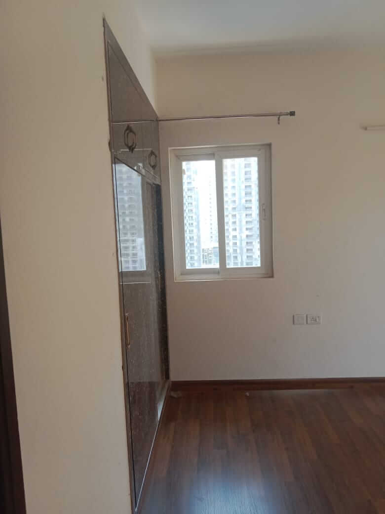 Galaxy Vega : 2 BHK + Study Flat for sale in TechZone 4, Noida Extension